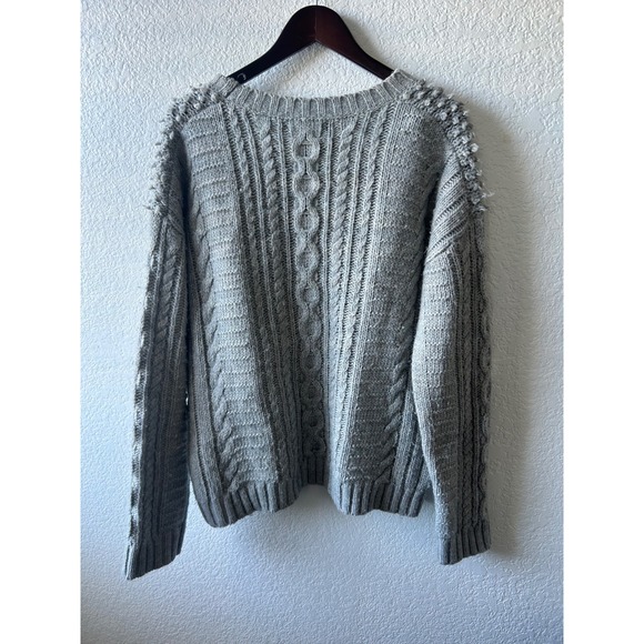Banana Republic Sweaters - Banana Republic Cable Knit Sweater L Gray Italian‎ Yarn Crew Neck Old Money